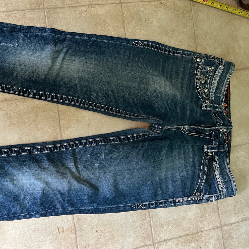 Rock revival skinny jeans (the E on the bag tag is missing). Sz31 inseam 33.